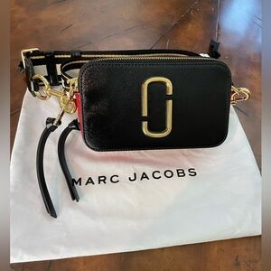 Marc Jacobs Snapshot Camera Bag Black & Burgundy